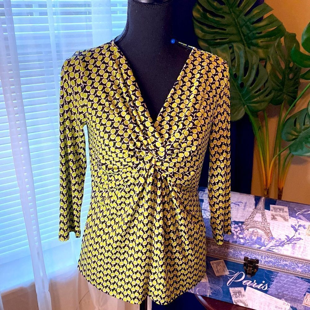 Liz CLAIBORNE fashion blouse
